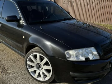 Авто Skoda Superb 2004 № 7523604