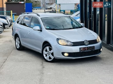 Авто Volkswagen Golf 2010 № 7523638