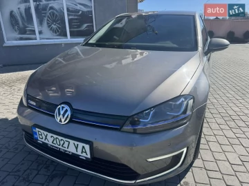 Авто Volkswagen E-Golf 2015 № 7523700
