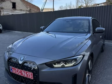 Авто BMW I4 2023 № 7523921