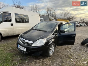 Авто Opel Zafira 2010 № 7524121