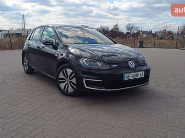 Авто Volkswagen E-Golf 2014 № 7524248