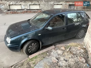 Авто Volkswagen Golf 2000 № 7524561