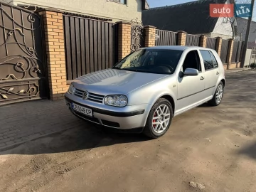 Авто Volkswagen Golf 2000 № 7524650