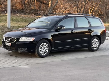 Авто Volvo V50 2010 № 7524749