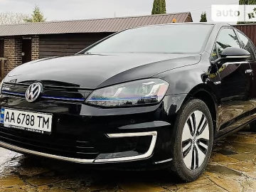 Авто Volkswagen E-Golf 2015 № 7524829