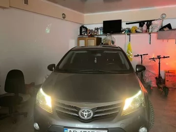 Авто Toyota Avensis 2013 № 7524836
