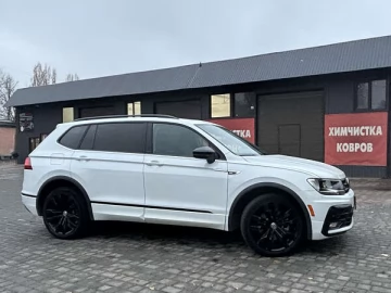Авто Volkswagen Tiguan 2020 № 7525048