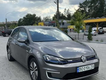 Авто Volkswagen E-Golf 2015 № 7525260