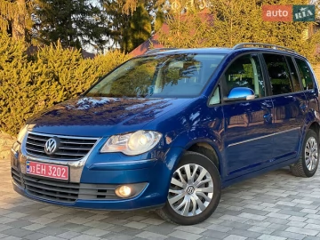 Авто Volkswagen Touran 2008 № 7526304
