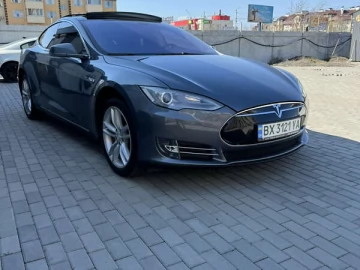 Авто Tesla Model S 2014 № 7526360