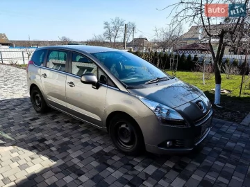 Авто Peugeot 5008 2012 № 7526588