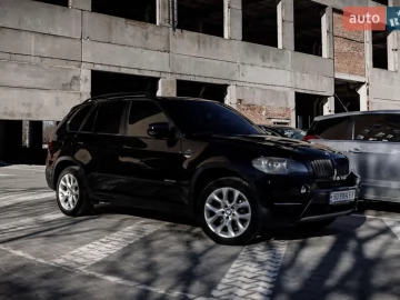 Авто BMW X5 2010 № 7526610
