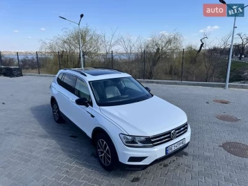 Авто Volkswagen Tiguan 2018 № 7527019