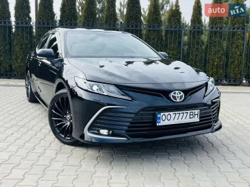 Авто Toyota Camry 2023 № 7527087