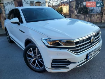 Авто Volkswagen Touareg 2018 № 7527103