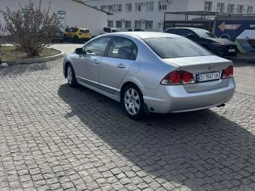 Авто Honda Civic 2007 № 7527314