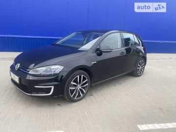 Авто Volkswagen E-Golf 2019 № 7527461