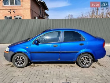 Авто Chevrolet Aveo 2005 № 7527569