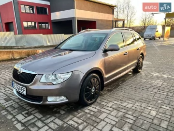 Авто Skoda Superb 2010 № 7527835