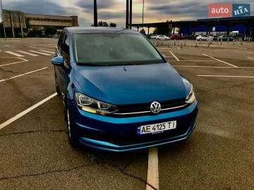 Авто Volkswagen Touran 2017 № 7527903