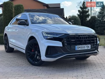 Авто Audi Q8 2021 № 7528078