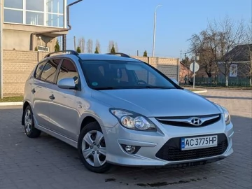 Авто Hyundai I30 2010 № 7528249