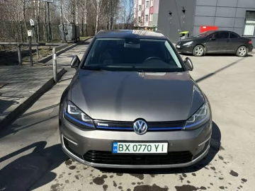 Авто Volkswagen E-Golf 2015 № 7528372