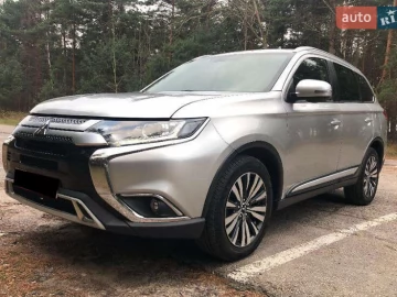 Авто Mitsubishi Outlander 2018 № 7528509