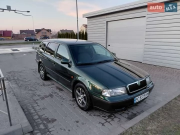 Авто Skoda Octavia 2000 № 7528652