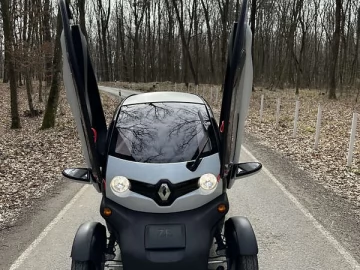 Авто Renault Twizy Z E  2017 № 7528778
