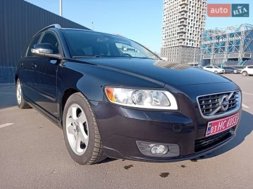 Авто Volvo V50 2011 № 7528849