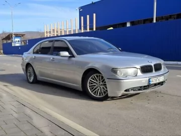 Авто BMW 7 Series 2002 № 7529179