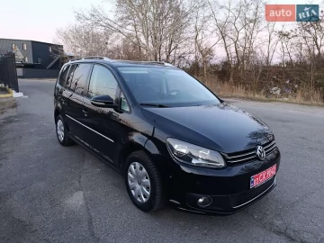 Авто Volkswagen Touran 2011 № 7529413