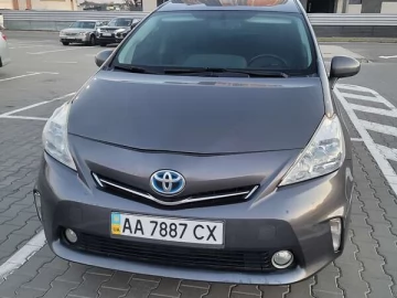 Авто Toyota Prius V 2013 № 7529415