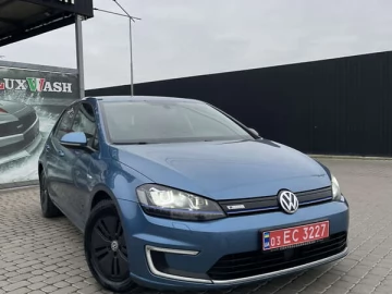 Авто Volkswagen E-Golf 2016 № 7529524