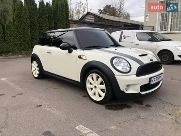 Авто MINI Hatch 2007 № 7529636