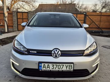 Авто Volkswagen E-Golf 2016 № 7529638