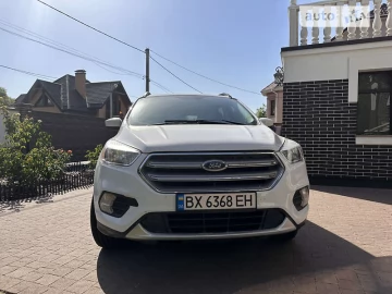 Авто Ford Escape 2018 № 7529849