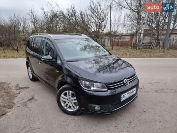 Авто Volkswagen Touran 2013 № 7530002