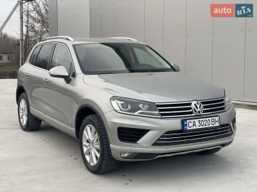 Авто Volkswagen Touareg 2015 № 7530260