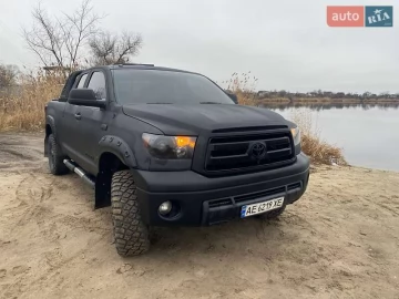 Авто Toyota Tundra 2011 № 7530543
