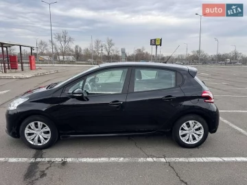 Авто Peugeot 208 2013 № 7530690