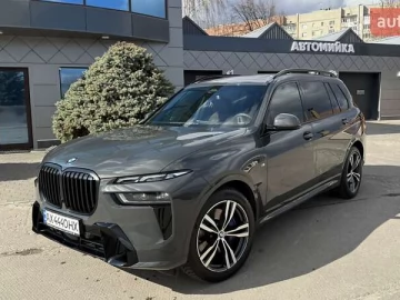 Авто BMW X7 2023 № 7530853