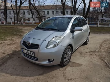 Авто Toyota Yaris 2007 № 7530980