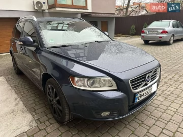Авто Volvo V50 2012 № 7530994