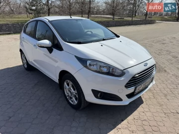 Авто Ford Fiesta 2013 № 7531002