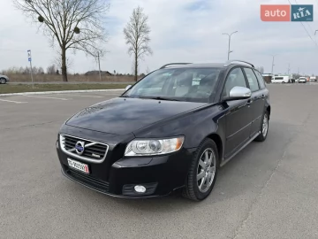 Авто Volvo V50 2012 № 7531081