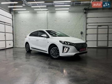 Авто Hyundai Ioniq 2019 № 7531125