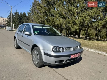 Авто Volkswagen Golf 2000 № 7531293